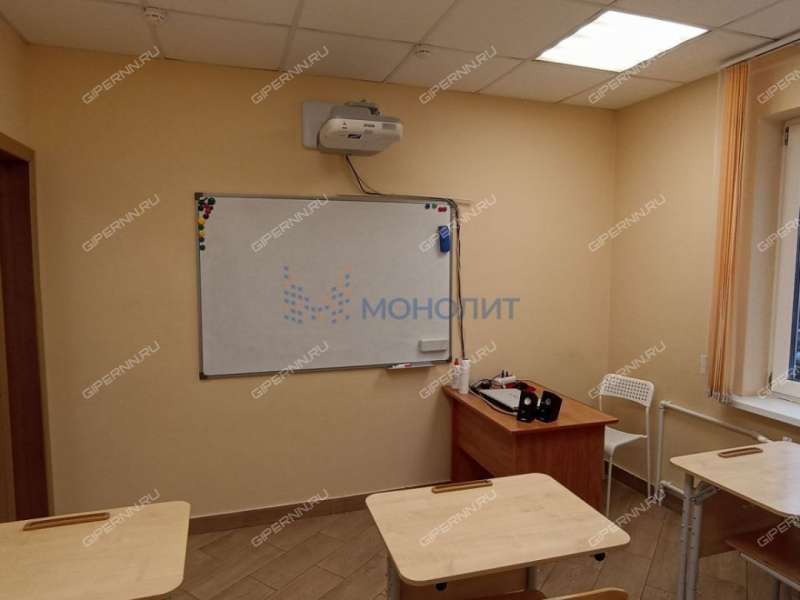 помещение под офис, торговую площадь на улице Богдановича