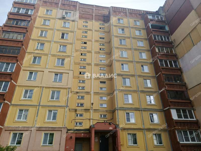 трёхкомнатная квартира на Подворной улице дом 6