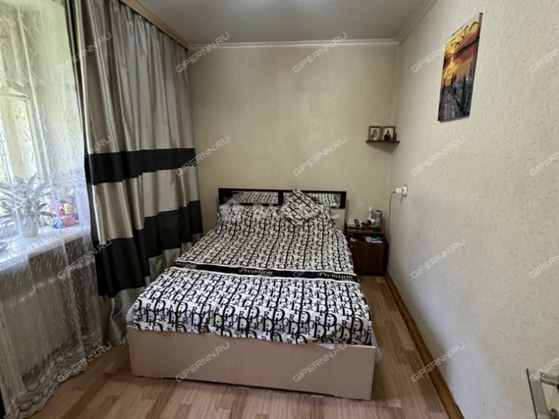 четырёхкомнатная квартира на улице Баумана дом 50 к1