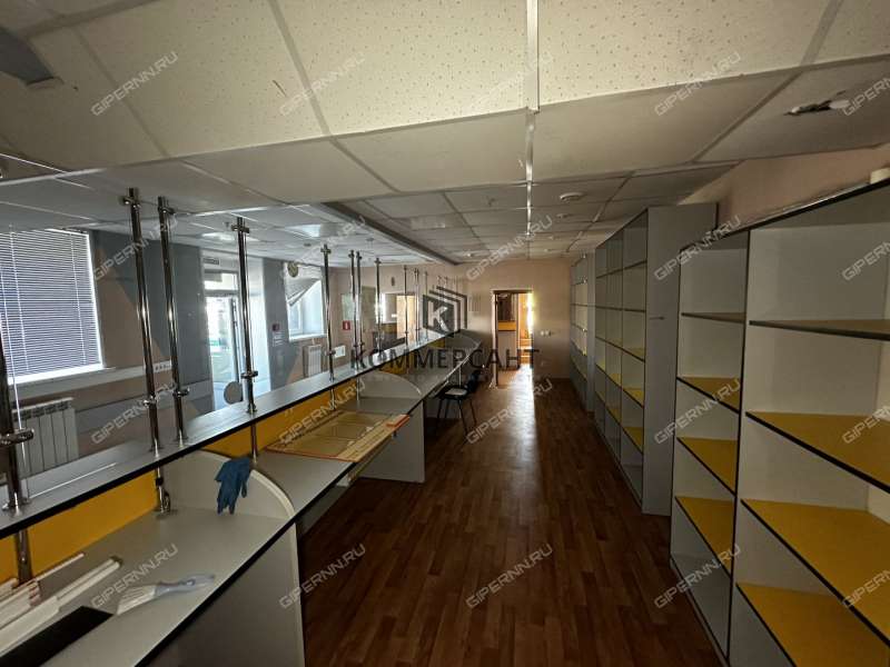 помещение под торговую площадь на улице Чаадаева