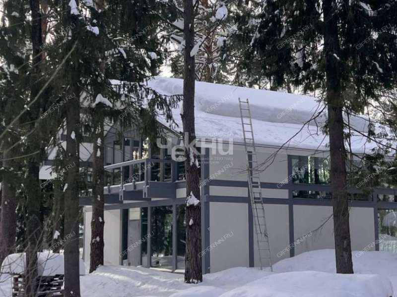 дом на  деревня Линдо-Усад