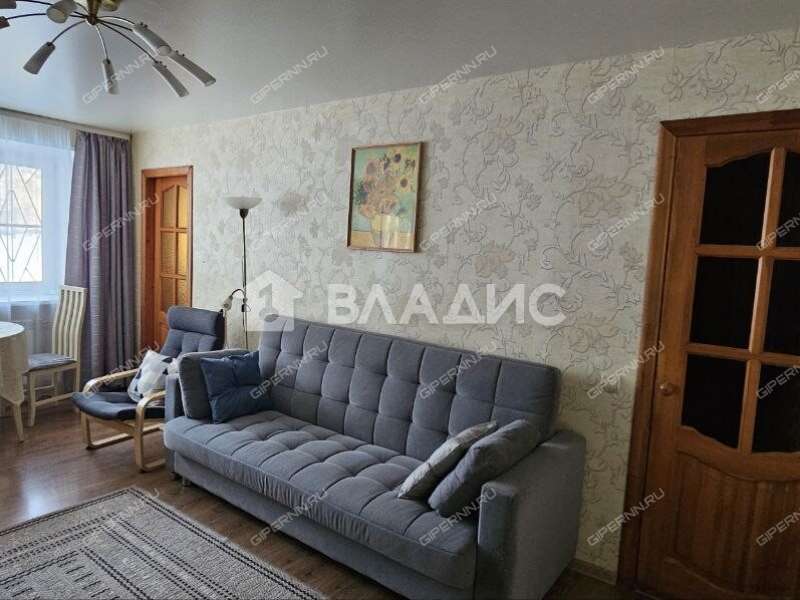 трёхкомнатная квартира на улице Героя Советского Союза Прыгунова дом 18